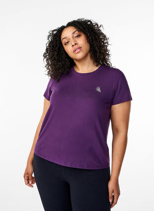 Zizzi Schmal geschnittenes Trainings-T-Shirt mit Rundhalsausschnitt, Purple Pennant, Model image number 0