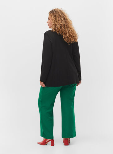 Zizzi Weite Hose mit Taschen, Verdant Green, Model image number 1