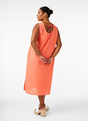 Zizzi Ärmelloses Kleid aus Baumwollmischung mit Leinen, Living Coral, Model image number 1