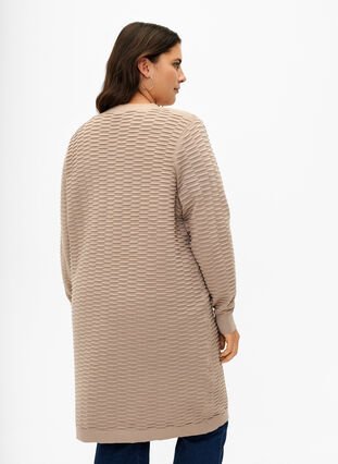 Zizzi Strickjacke aus Baumwoll-Viskose-Mix, Simply Taupe, Model image number 1