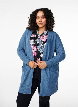 Zizzi Strickjacke mit Rippenstrick und Taschen, Bering S. White Mel., Model image number 0