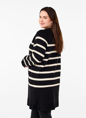 Zizzi Strickkleid mit Rundhalsausschnitt und Schlitz, Black Birch Stripes, Model image number 1