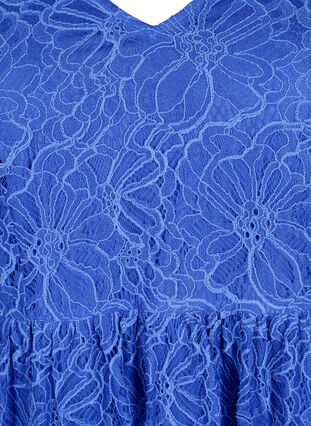 Zizzi Kurzärmliges Spitzenkleid mit V-Ausschnitt, Dazzling Blue, Packshot image number 2