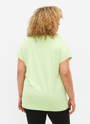 Zizzi Kurzarm Trainingsshirt, Paradise Green, Model image number 1