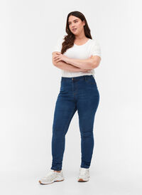 Super Slim Amy Jeans mit hoher Taille, Blue d. washed, Model