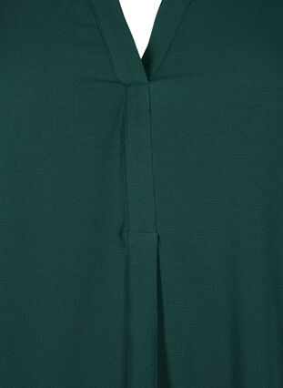 Zizzi Unifarbene Bluse mit V-Ausschnitt, Scarab, Packshot image number 2