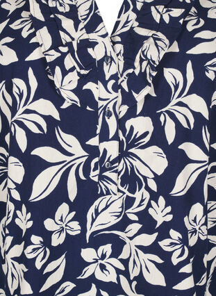 Zizzi Baumwollbluse mit 3/4-Ärmeln und Print, Naval Academy Flower, Packshot image number 2