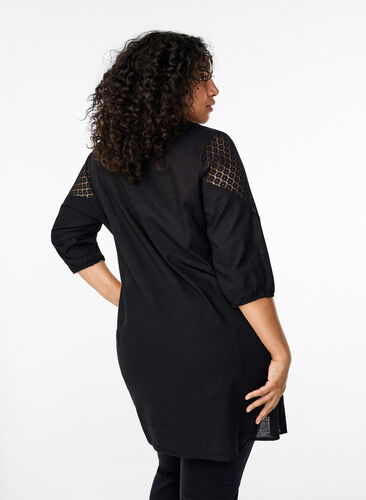 Zizzi Kleid aus einer Baumwollmischung mit Leinen und Häkeldetails, Black, Model image number 1