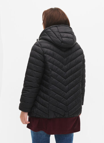 Zizzi Leichte Jacke mit Kapuze, Black, Model image number 1