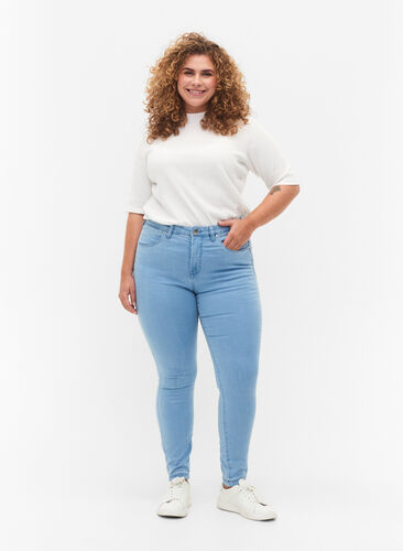 Zizzi Super Slim Amy Jeans mit hoher Taille, Ex Lt Blue, Model image number 0