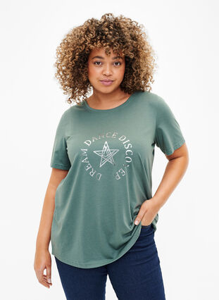 Zizzi FLASH - T-Shirt mit Motiv, Balsam Green Star, Model image number 0