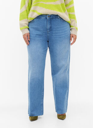 Zizzi Gerade geschnittene Jeans mit ungesäumten Kanten, Medium Blue, Model image number 2