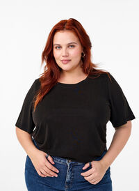 T-Shirt aus TENCEL™ Modal mit Rundhalsausschnitt, Black, Model