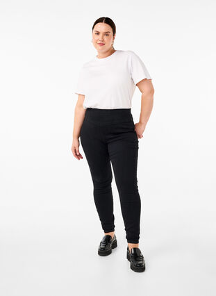 Zizzi Dehnbare Jeggings mit hoher Taille, Black, Model image number 0