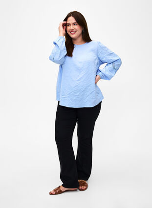 Zizzi Bluse aus TENCEL™-Modal mit gestickten Details, Serenity, Model image number 2