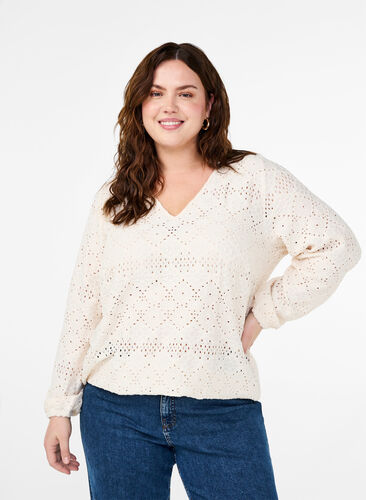 Zizzi  Langärmelige Bluse mit V-Ausschnitt und Lochmuster, Antique White, Model image number 0