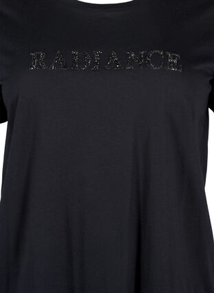 Zizzi T-Shirt aus Baumwolle mit Strass-Motiv, Black w. Radiance, Packshot image number 2