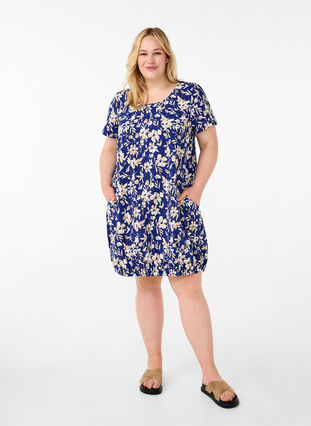 Zizzi Kurzärmliges Baumwollkleid mit Blumenaufdruck, Blue W. Beige Flower, Model image number 2