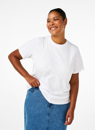 Zizzi Basic-T-Shirt aus Baumwolle mit Rundhalsausschnitt, Bright White, Model image number 0