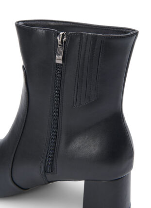 Zizzi Extra-Weite - Knöchenstiefel aus Leder mit Absatz, Black, Packshot image number 4