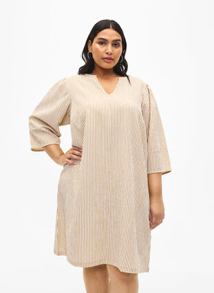 Zizzi Gestreiftes Kleid mit 3/4-Ärmeln, Camel Stripe, Model image number 0