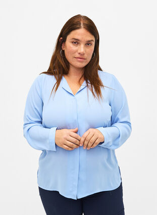 Zizzi Einfarbiges Hemd mit V-Ausschnitt, Serenity, Model image number 0