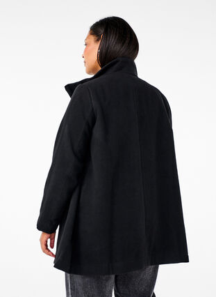 Zizzi Kurzer A-linienförmiger Trenchcoat, Black, Model image number 1