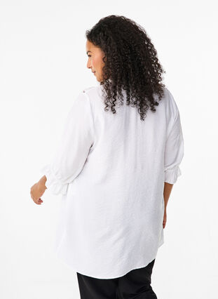 Zizzi Langes Viskose-Shirt mit Spitzendetail, Bright White, Model image number 1