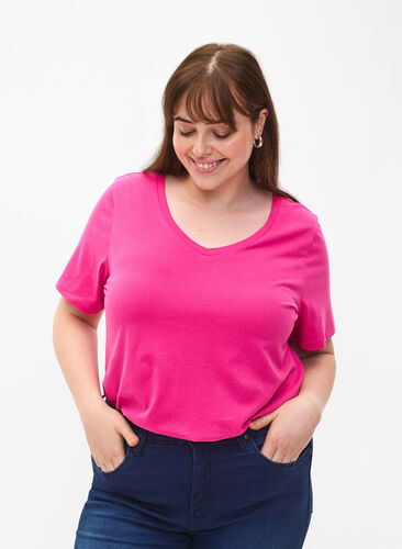 Zizzi Unifarbenes Basic-T-Shirt aus Baumwolle, Raspberry Rose, Model image number 0