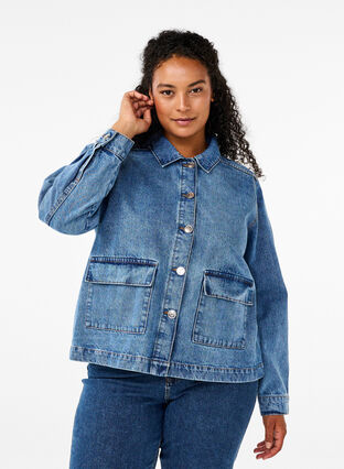 Zizzi Hemdjacke aus Denim mit Taschen, Blue Denim, Model image number 0