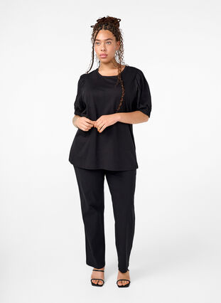 Zizzi Bluse aus Bio-Baumwolle mit Lochstickerei am Ärmel, Black, Model image number 2