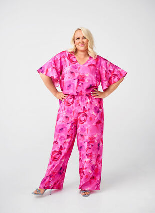 Zizzi Geblümter Jumpsuit mit Fledermausärmeln, Pink Rose AOP, Model image number 0