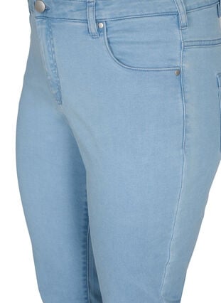 Zizzi Schmale Passform Emily Jeans mit normaler Taille, Ex Lt Blue, Packshot image number 2