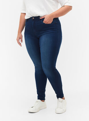 Zizzi Super Slim Amy Jeans mit hoher Taille, Blue Denim, Model image number 2