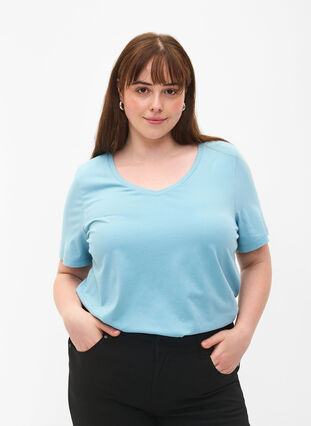 Zizzi Einfarbiges basic T-Shirt aus Baumwolle, Reef Waters, Model image number 0