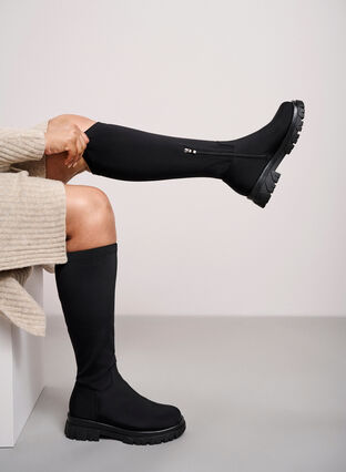 Zizzi Lange breite Passform Stiefel mit Stretch, Black, Image image number 1