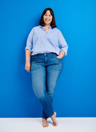 Zizzi Emily Jeans mit regulärer Taille und schlankem Schnitt, Blue denim, Image image number 0