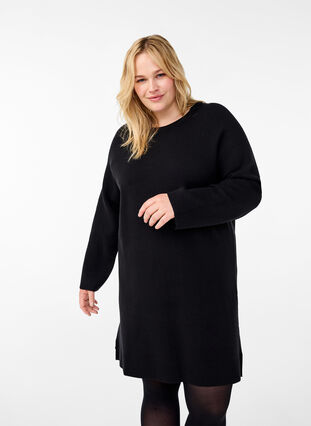 Zizzi Strickkleid mit Rundhalsausschnitt und Schlitz, Black Solid, Model image number 0