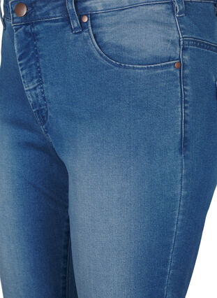 Zizzi Schmale Passform Emily Jeans mit normaler Taille, Light blue, Packshot image number 2