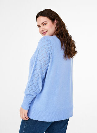 Zizzi  Strickbluse mit Spitzenmuster, Cornflower Blue Mel., Model image number 1