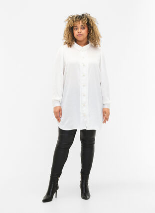 Zizzi Langes Hemd mit Perlenknöpfen, Bright White, Model image number 2