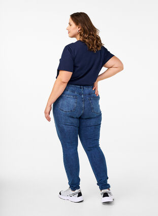 Zizzi Super-Slim Amy Jeans mit Abnutzungsdetails, Blue Denim, Model image number 1