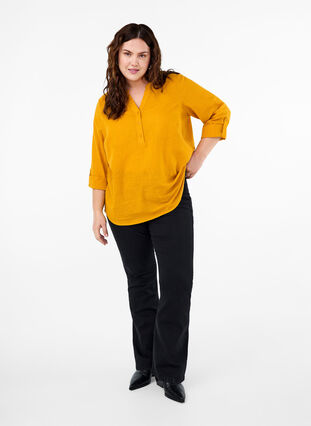 Zizzi Hemdbluse aus Baumwolle mit V-Ausschnitt, Golden Yellow, Model image number 2