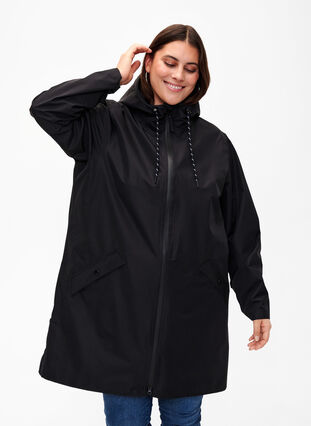 Zizzi Regenjacke mit Taschen und Kapuze, Black, Model image number 0