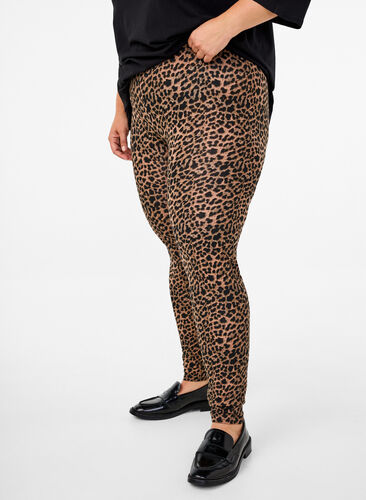 Zizzi Viskose Leggings mit Leopardendruck, DARK LEO AOP, Model image number 0