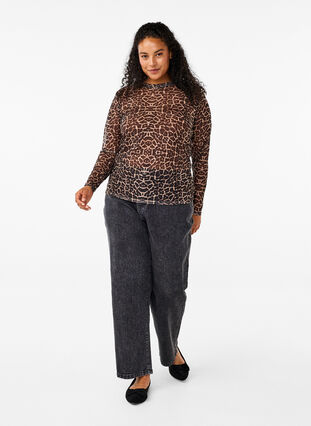 Zizzi Netzbluse mit Leopardenmuster, LEO AOP, Model image number 2