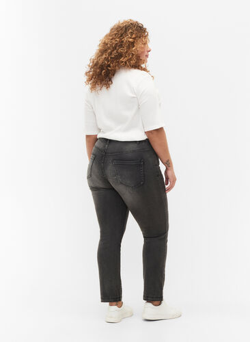 Zizzi Slim Fit Emily Jeans mit normaler Taillenhöhe, Dark Grey Denim, Model image number 1
