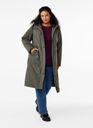 Zizzi Parka mit Kapuze und verstellbarer Taille, Black Olive, Model image number 3