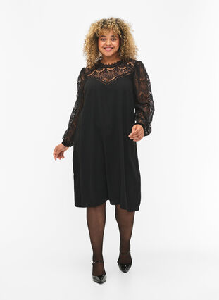 Zizzi Langärmeliges Kleid mit Spitze, Black, Model image number 3