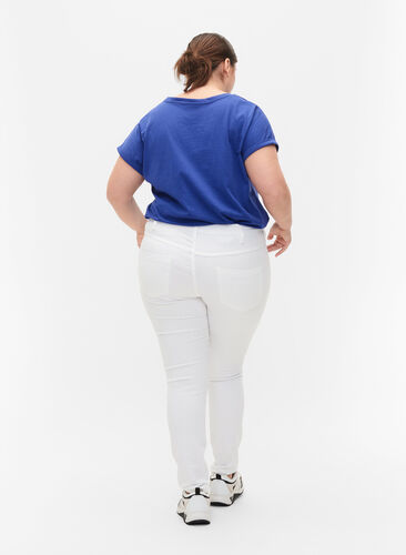 Zizzi Hochtaillierte Super Slim Amy Jeans, White, Model image number 1